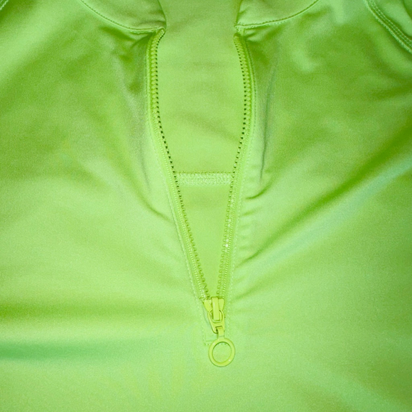 NWOT Women’s XL PGA Tour 1/4 Zip LS Polyester Golf Pullover Fluorescent Yellow - Picture 4 of 8